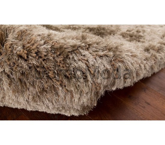 Высоковорсный ковер Plush Shaggy Taupe Купить в интернет магазине ДомоМода фото 3 Высоковорсный ковер Plush Shaggy Taupe - высокое качество по лучшей цене в Украине изображение 3.